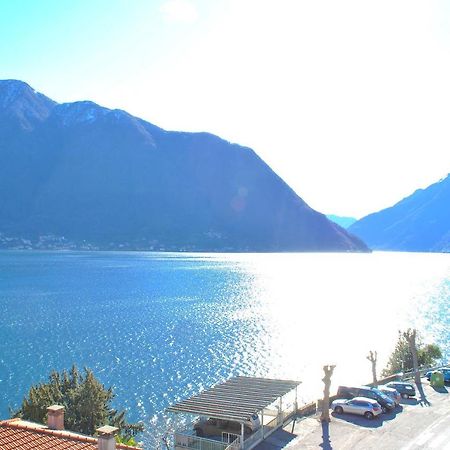 Apartment With Lake View 살라코마시나 외부 사진