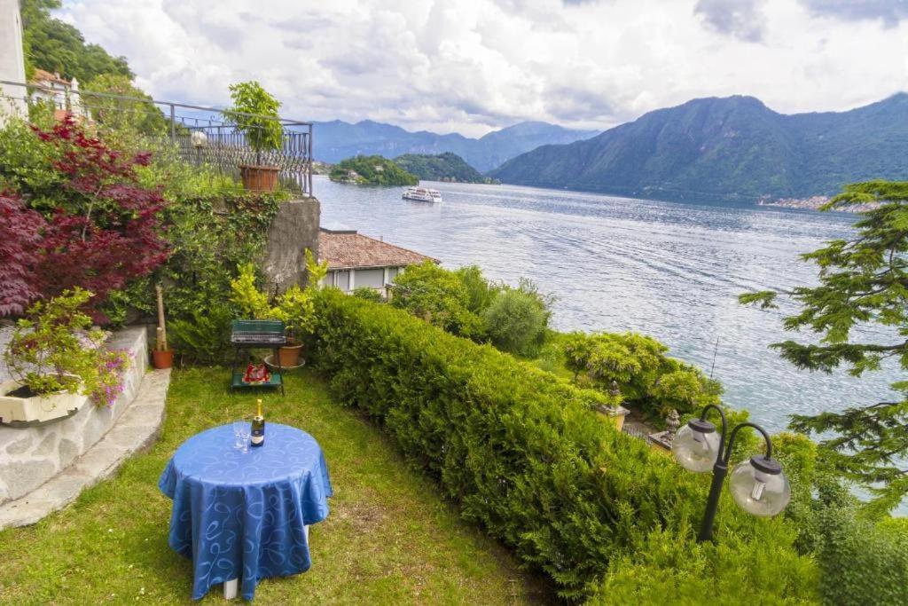 Apartment With Lake View 살라코마시나 외부 사진